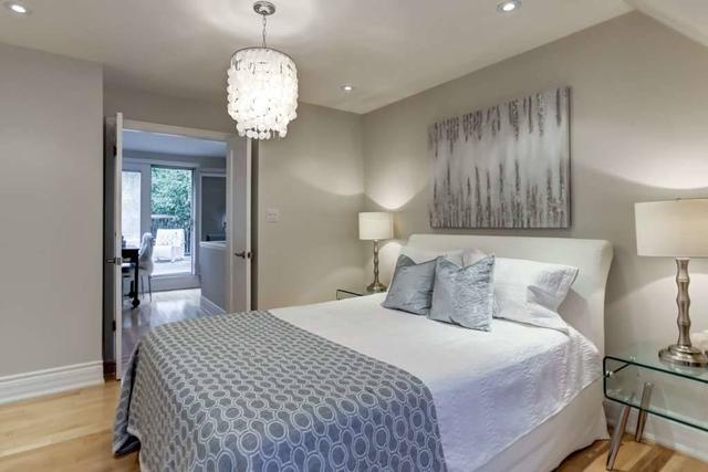 10 Salisbury Ave, House attached with 3 bedrooms, 3 bathrooms and 1 parking in Toronto ON | Image 17