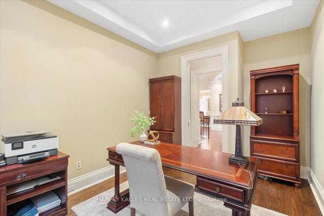 153 Sandringham Dr, House detached with 5 bedrooms, 7 bathrooms and 8 parking in Toronto ON | Image 11