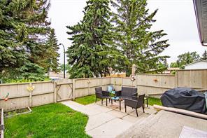 2 - 20 Alford Avenue, Home with 3 bedrooms, 1 bathrooms and 1 parking in Red Deer County AB | Image 6