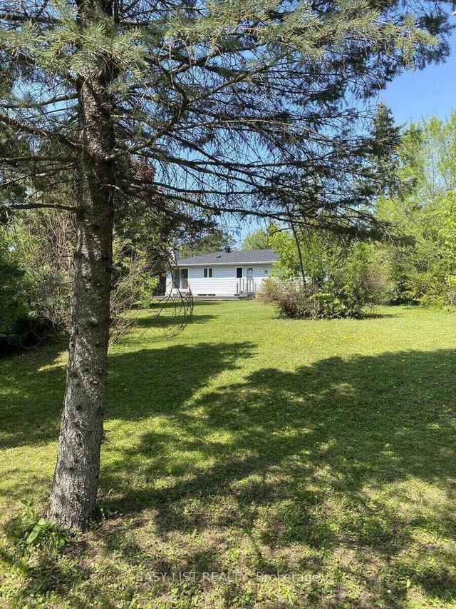 44 Appleford St, House detached with 3 bedrooms, 2 bathrooms and 4 parking in Ottawa ON | Image 23