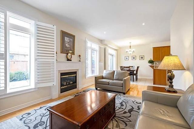 20 Dylan St, House detached with 3 bedrooms, 4 bathrooms and 6 parking in Vaughan ON | Image 7
