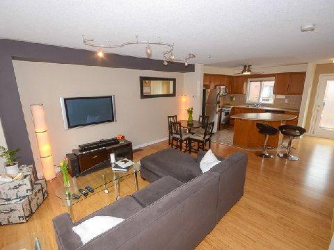 th3 - 129 Tenth St, Townhouse with 2 bedrooms, 3 bathrooms and 2 parking in Toronto ON | Image 3