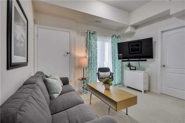 401 - 1370 Costigan Rd, Condo with 2 bedrooms, 2 bathrooms and 1 parking in Milton ON | Image 3