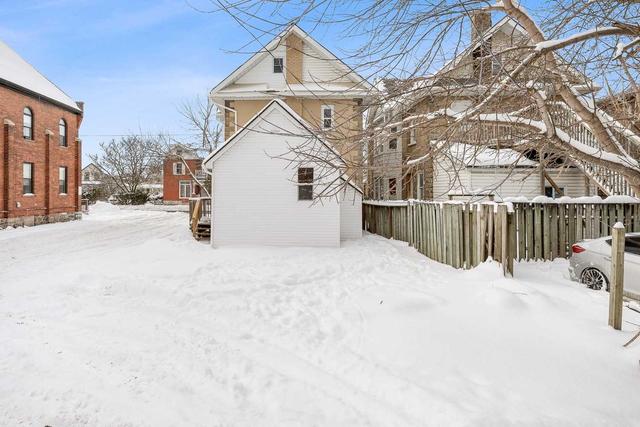 184 Park St N, House detached with 4 bedrooms, 2 bathrooms and 5 parking in Peterborough ON | Image 32