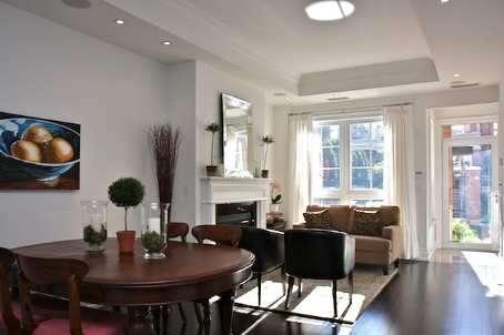 th 21 - 21 Burkebrook Pl, Townhouse with 3 bedrooms, 3 bathrooms and 2 parking in Toronto ON | Image 1