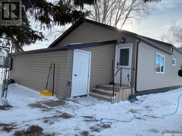 105 2nd Avenue W, House detached with 2 bedrooms, 1 bathrooms and null parking in Nokomis SK | Image 28