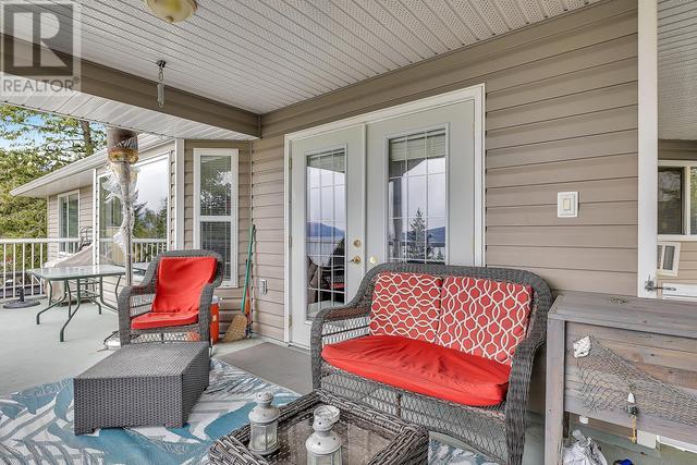 10291 Columbia Way, House detached with 3 bedrooms, 3 bathrooms and 7 parking in Central Okanagan West BC | Image 35