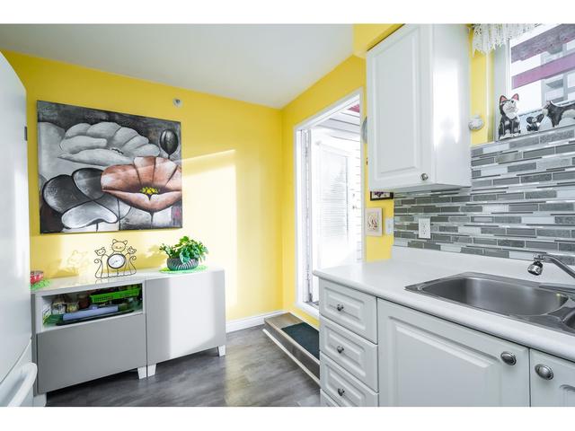 c403 - 9848 Whalley Ring Road, Condo with 2 bedrooms, 2 bathrooms and 1 parking in Kamloops BC | Card Image