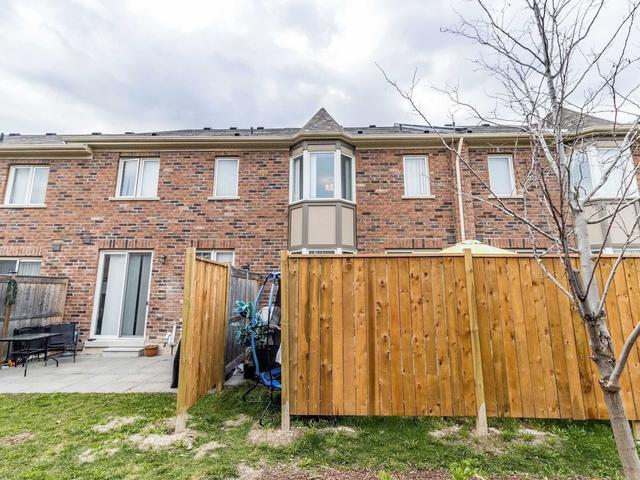 41 Utopia Way, House attached with 3 bedrooms, 4 bathrooms and 2 parking in Brampton ON | Image 8