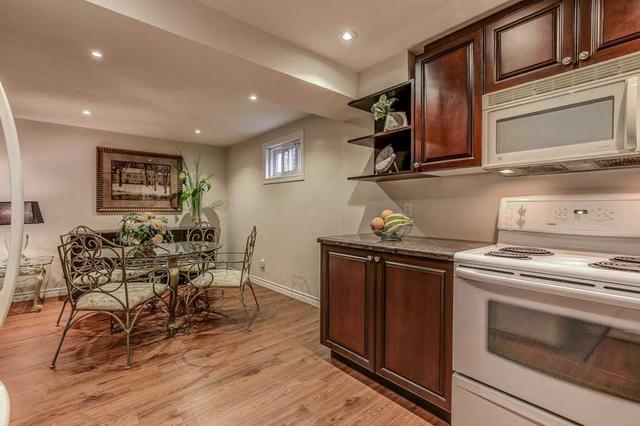 unit 2 - 580 Tedwyn Dr, House semidetached with 2 bedrooms, 1 bathrooms and 2 parking in Mississauga ON | Image 16