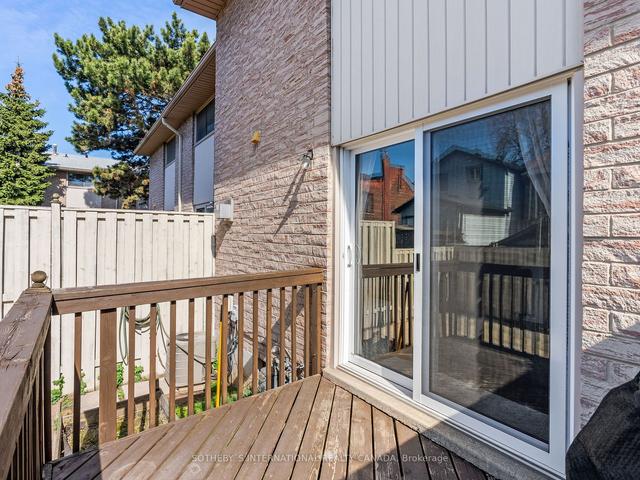 10 - 325 Mary St, Townhouse with 3 bedrooms, 2 bathrooms and 2 parking in Hamilton ON | Image 17