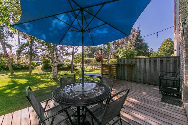 11 - 47 Lexington Ave, Townhouse with 3 bedrooms, 3 bathrooms and 3 parking in Toronto ON | Image 19