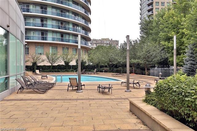 2702 - 70 Absolute Avenue, House attached with 2 bedrooms, 1 bathrooms and 1 parking in Mississauga ON | Image 3