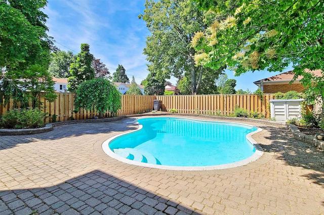 104 Hawkshead Cres, House attached with 3 bedrooms, 3 bathrooms and 3 parking in Toronto ON | Image 29