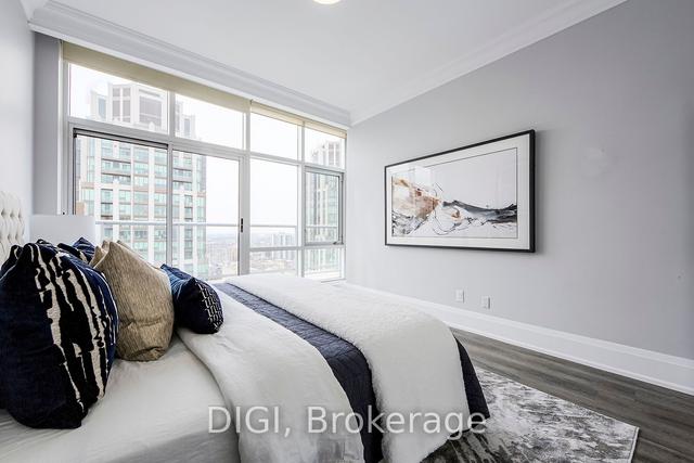 ph24 - 400 Walmer Rd, Condo with 2 bedrooms, 2 bathrooms and 2 parking in Toronto ON | Image 14