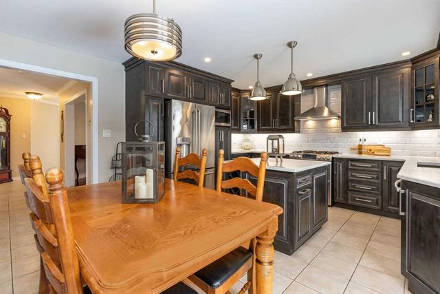 106 Huntington Cres, House detached with 4 bedrooms, 4 bathrooms and 8 parking in Clarington ON | Image 2
