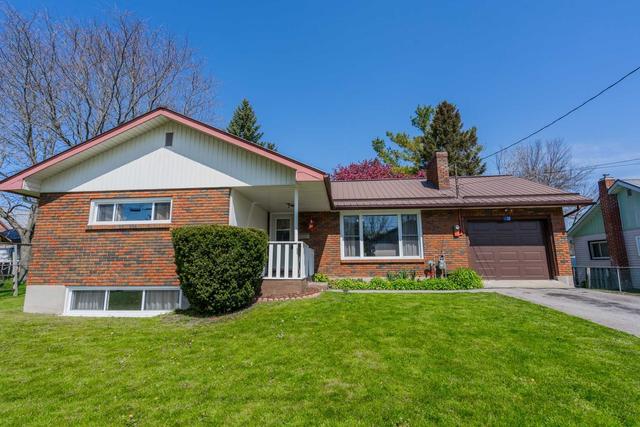 30 Elgin Dr, House detached with 3 bedrooms, 1 bathrooms and 3 parking in Quinte West ON | Image 1