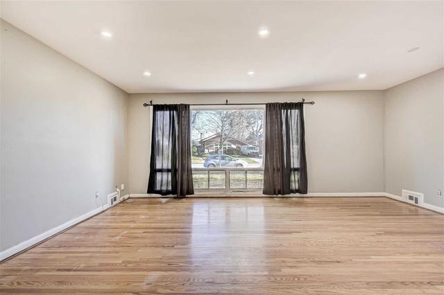 104 Haileybury Dr, House detached with 3 bedrooms, 1 bathrooms and 3 parking in Toronto ON | Image 29