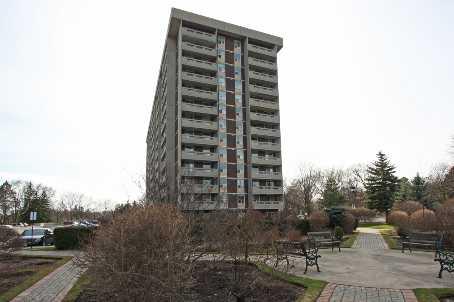 810 - 60 Inverlochy Blvd, Condo with 3 bedrooms, 2 bathrooms and 1 parking in Markham ON | Image 1
