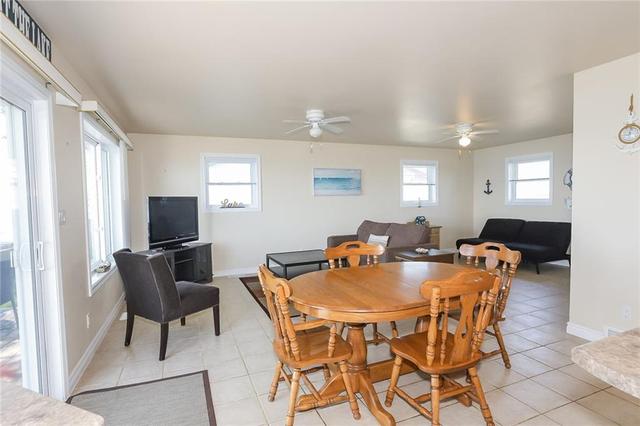 18004 Erie Shore Drive, House detached with 2 bedrooms, 1 bathrooms and 4 parking in Chatham Kent ON | Image 13