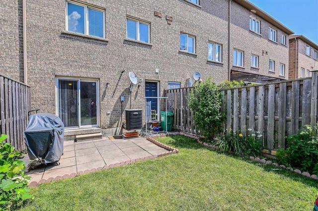 8 - 7035 Rexwood Rd, House attached with 3 bedrooms, 3 bathrooms and 1 parking in Mississauga ON | Image 17