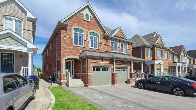 139 Russel Dr, House semidetached with 4 bedrooms, 4 bathrooms and 3 parking in Bradford West Gwillimbury ON | Card Image