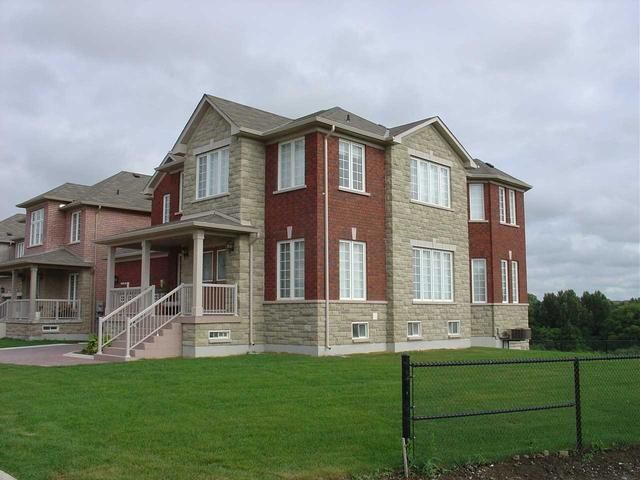 30 Switchback Trail Tr, House detached with 4 bedrooms, 4 bathrooms and 6 parking in Brampton ON | Image 3