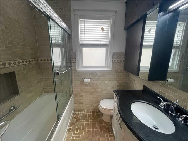 126 Sixteenth St, House detached with 2 bedrooms, 2 bathrooms and 2 parking in Toronto ON | Image 19