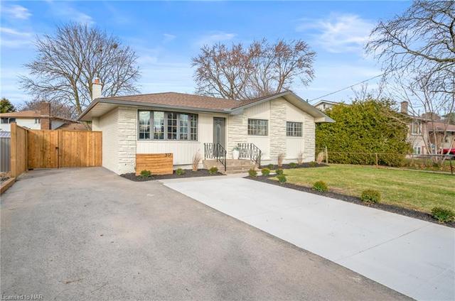 317 Lakeshore Road, House detached with 3 bedrooms, 2 bathrooms and 2 parking in St. Catharines ON | Image 12