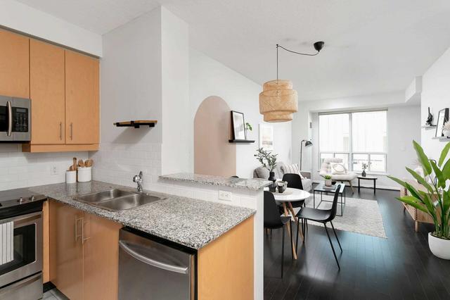 2808 - 300 Bloor St E, Condo with 2 bedrooms, 2 bathrooms and 1 parking in Toronto ON | Image 24