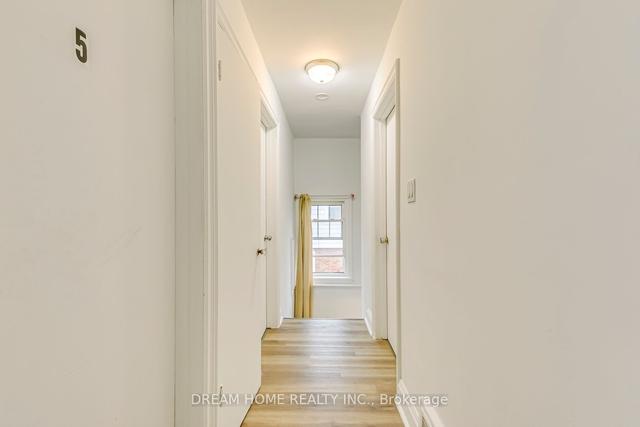 50 West 1st St, House detached with 3 bedrooms, 3 bathrooms and 4 parking in Hamilton ON | Image 4