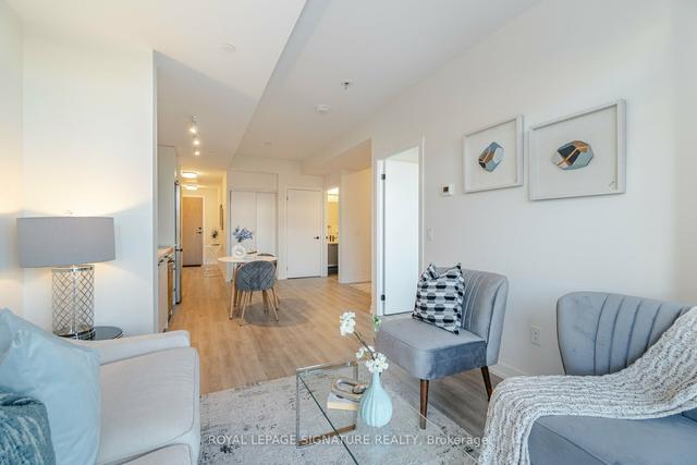 215 - 2300 St Clair Ave W, Condo with 1 bedrooms, 1 bathrooms and 0 parking in Toronto ON | Image 8