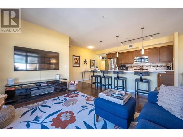 301 - 3591 Skaha Lake Road, Condo with 2 bedrooms, 2 bathrooms and 1 parking in Penticton BC | Image 12