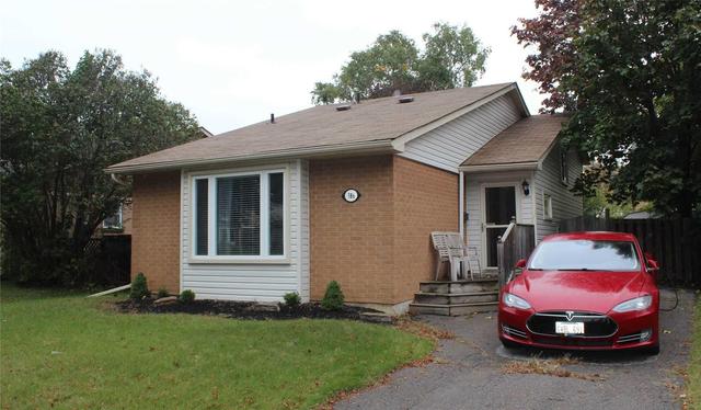 386 Cardigan Crt, House detached with 3 bedrooms, 2 bathrooms and 4 parking in Oshawa ON | Image 1
