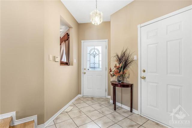 2182 Cecile Crescent, House detached with 3 bedrooms, 3 bathrooms and 6 parking in Clarence Rockland ON | Image 3