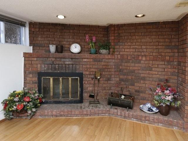 3640 Anniversary Rd, House semidetached with 3 bedrooms, 2 bathrooms and 4 parking in Mississauga ON | Image 14