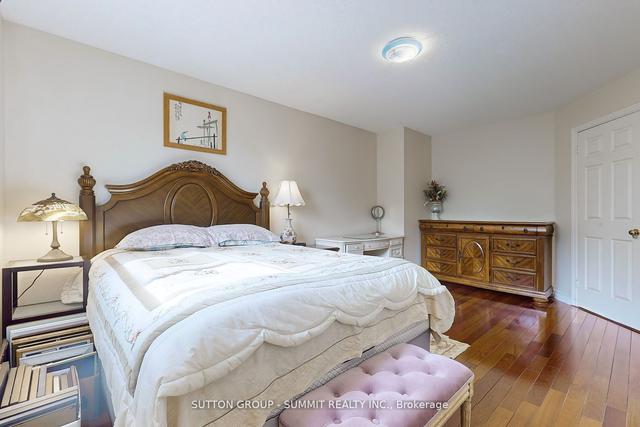 5249 Champlain Tr, House detached with 4 bedrooms, 4 bathrooms and 4 parking in Mississauga ON | Image 17