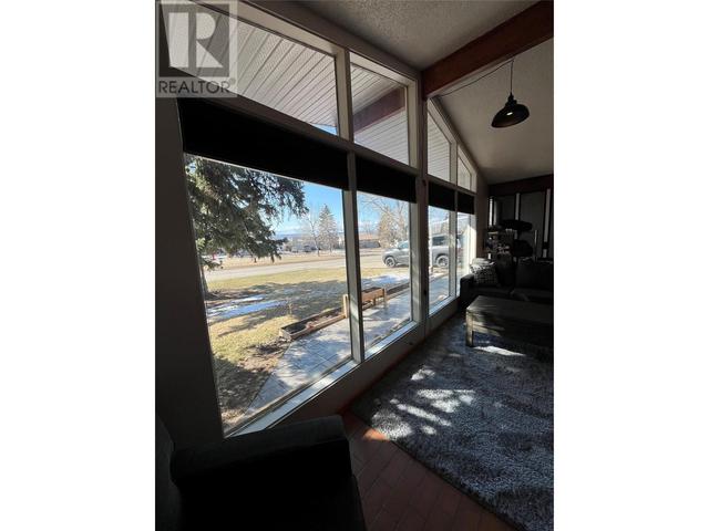 1904 90 Avenue, House detached with 3 bedrooms, 1 bathrooms and 4 parking in Dawson Creek BC | Image 10