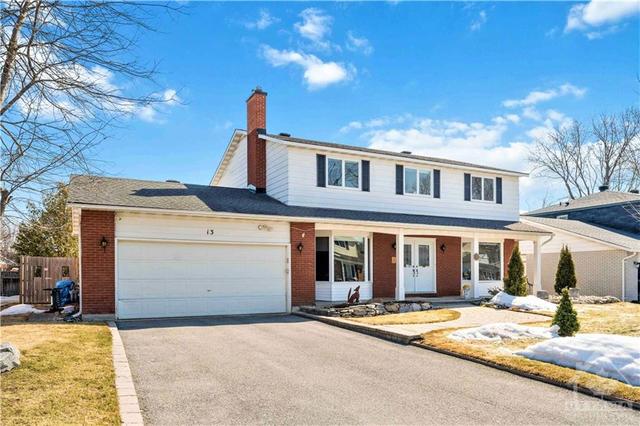 13 Weatherwood Crescent, House detached with 5 bedrooms, 3 bathrooms and 6 parking in Ottawa ON | Image 2