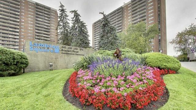 101 - 260 Scarlett Rd, Condo with 2 bedrooms, 1 bathrooms and 1 parking in Toronto ON | Image 1
