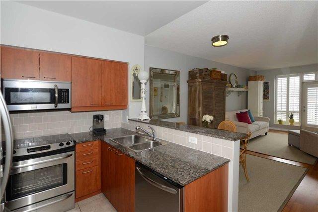 103 - 485 Rosewell Ave, Condo with 1 bedrooms, 1 bathrooms and 1 parking in Toronto ON | Image 2
