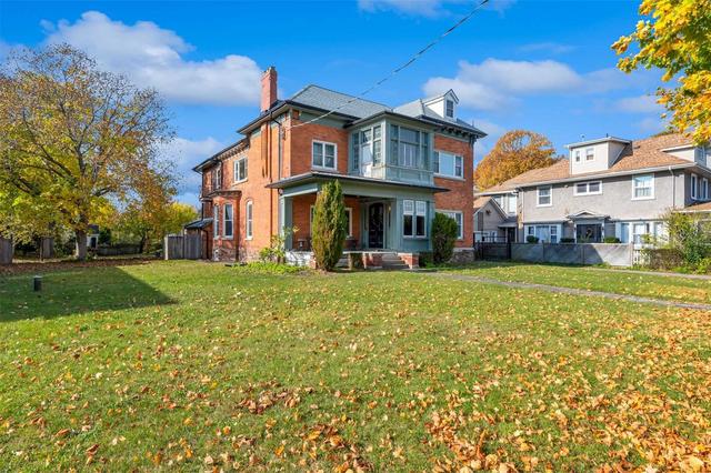 151 Geneva St, House detached with 6 bedrooms, 6 bathrooms and 10 parking in St. Catharines ON | Image 28