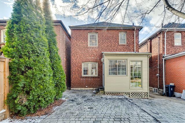 10 Larkin Ave, House detached with 3 bedrooms, 2 bathrooms and 1 parking in Toronto ON | Image 30