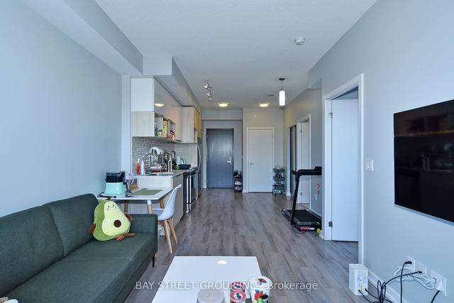 217 - 52 Forest Manor Rd, Condo with 1 bedrooms, 1 bathrooms and 0 parking in Toronto ON | Image 2