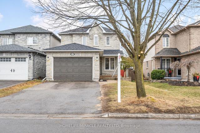 109 Daiseyfield Ave, House attached with 3 bedrooms, 4 bathrooms and 3 parking in Clarington ON | Image 1