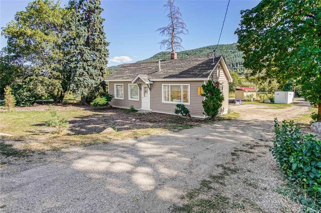 7206 6 Highway, House detached with 1 bedrooms, 2 bathrooms and null parking in Coldstream BC | Image 24