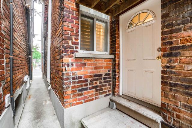 541 Ossington Ave, House semidetached with 4 bedrooms, 3 bathrooms and 2 parking in Toronto ON | Image 13