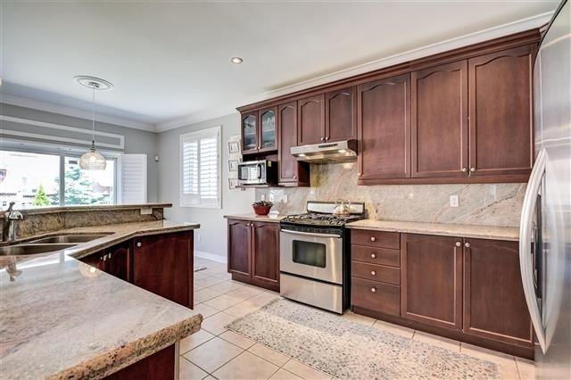 10 Victoria Wood Ave, House detached with 3 bedrooms, 3 bathrooms and 4 parking in Markham ON | Image 26