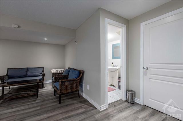 332 Trailsedge Way, Townhouse with 3 bedrooms, 4 bathrooms and 3 parking in Ottawa ON | Image 26
