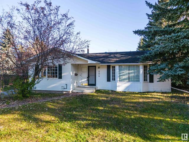 204 Quesnell Cr Nw, House detached with 3 bedrooms, 3 bathrooms and null parking in Edmonton AB | Image 7
